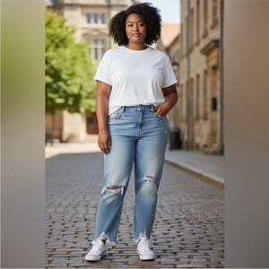 NWT Good American Plus Size Light Wash Distressed Ankle Cropped Jeans - Size 22